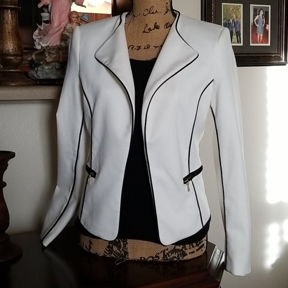 H&M Jackets & Blazers - Very Nice H&M Blazer